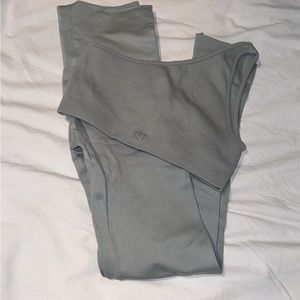 SET ACTIVE YOGA PANTS & SPORTS BRA